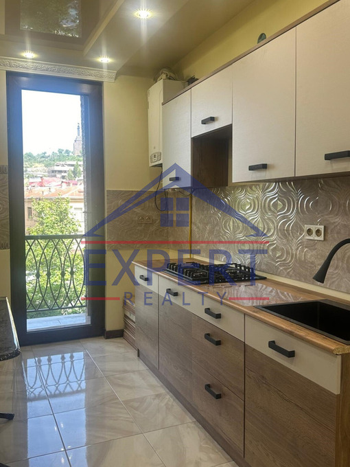 ԿԵՆՏՐՈՆ, ՀԵՐԱՑՈՒ ՓՈՂՈՑ, 2 ՍԵՆՅԱԿ