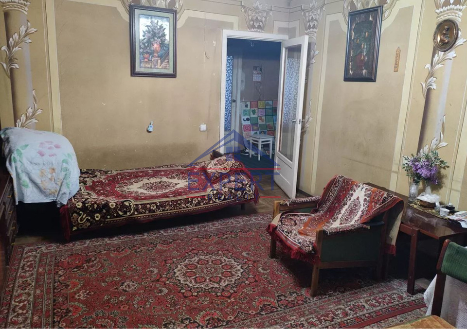 ԿԵՆՏՐՈՆ, ՎԱՐԴԱՆԱՆՑ ՓՈՂՈՑ, 3 ՍԵՆՅԱԿ