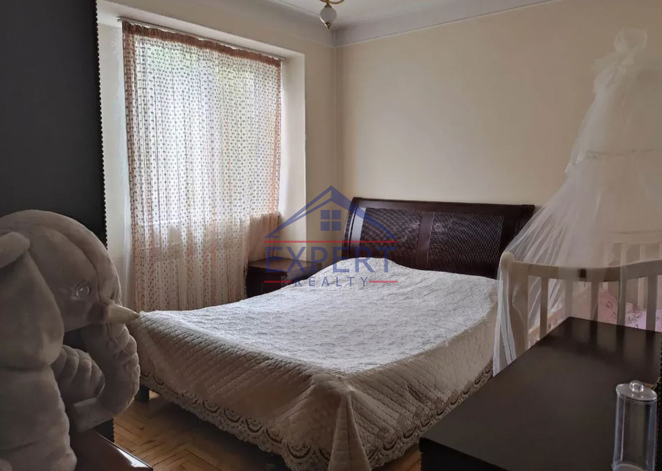 ՄԱԼԱԹԻԱ ՍԵԲԱՍՏԻԱ, ԳՈՒՍԱՄ ՇԵՐԱՄԻ ՓՈՂՈՑ, 4 ՍԵՆՅԱԿ