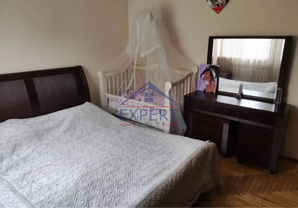 ՄԱԼԱԹԻԱ ՍԵԲԱՍՏԻԱ, ԳՈՒՍԱՄ ՇԵՐԱՄԻ ՓՈՂՈՑ, 4 ՍԵՆՅԱԿ