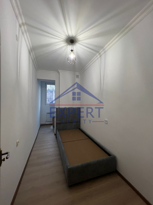 ՆՈՐ ՆՈՐՔ, ՆԵԼՍՈՆ ՍՏԵՓԱՆՅԱՆ ՓՈՂՈՑ, 3 ՍԵՆՅԱԿ