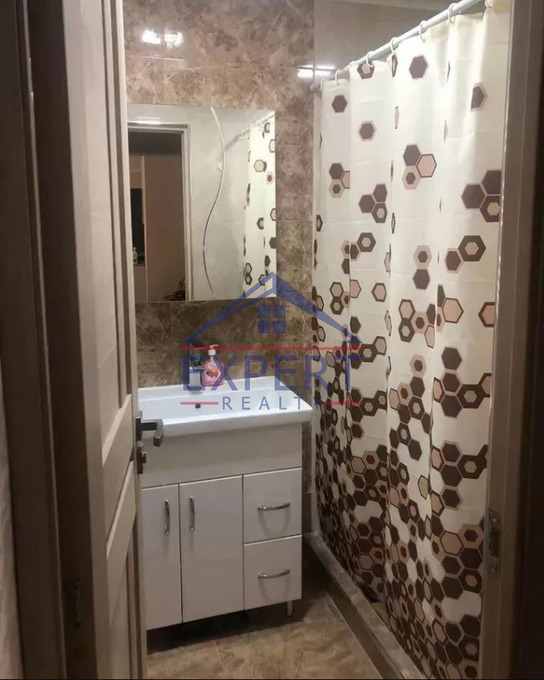 ՔԱՆԱՔԵՌ-ԶԵՅԹՈՒՆ,ՀԱՍՐԱԹՅԱՆ ՓՈՂՈՑ, 3 ՍԵՆՅԱԿ