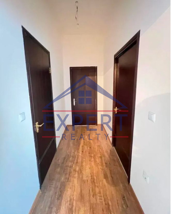 ԱՐԱԲԿԻՐ, ՀՐԱՉՅԱ ՔՈՉԱՐ ՓՈՂՈՑ, 4 ՍԵՆՅԱԿ