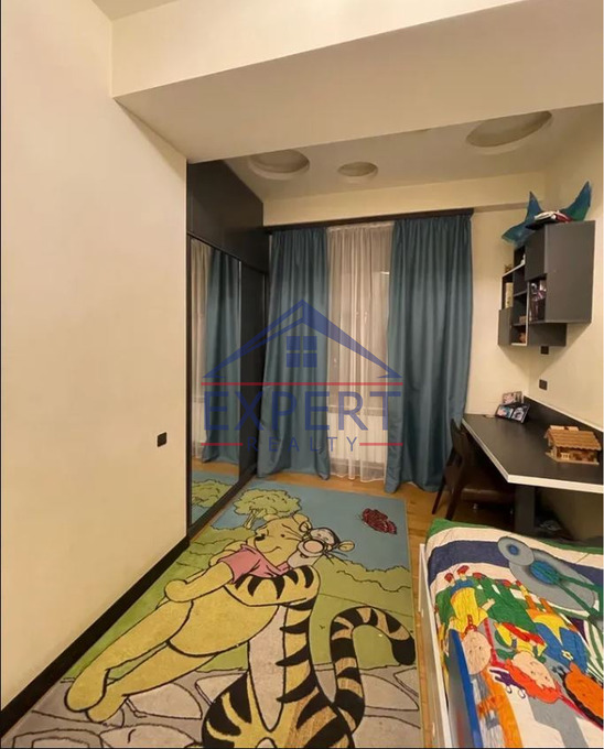 ԱՐԱԲԿԻՐ, ԿՈՄԻՏԱՍԻ ՊՈՂՈՏԱ, 4 ՍԵՆՅԱԿ