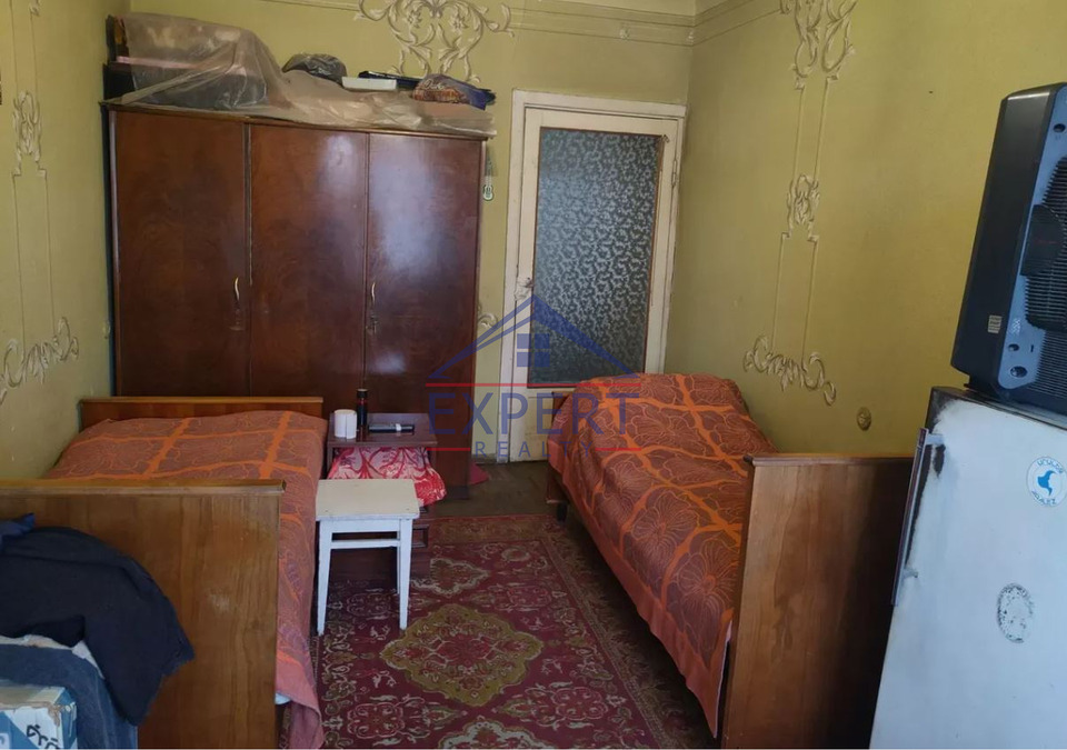 ԿԵՆՏՐՈՆ, ՎԱՐԴԱՆԱՆՑ ՓՈՂՈՑ, 3 ՍԵՆՅԱԿ