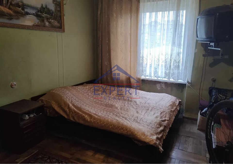 ԿԵՆՏՐՈՆ, ՎԱՐԴԱՆԱՆՑ ՓՈՂՈՑ, 3 ՍԵՆՅԱԿ