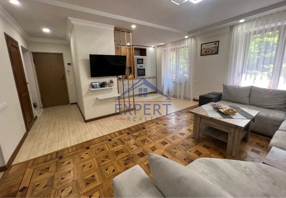 ԱՐԱԲԿԻՐ, ԳՅՈՒԼԲԵՆԿՅԱՆ ՓՈՂՈՑ, 3 ՍԵՆՅԱԿ