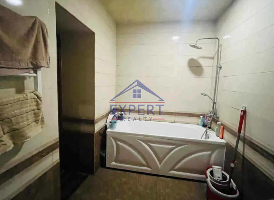 ԱՐԱԲԿԻՐ, ԳՅՈՒԼԲԵՆԿՅԱՆ ՓՈՂՈՑ, 3 ՍԵՆՅԱԿ