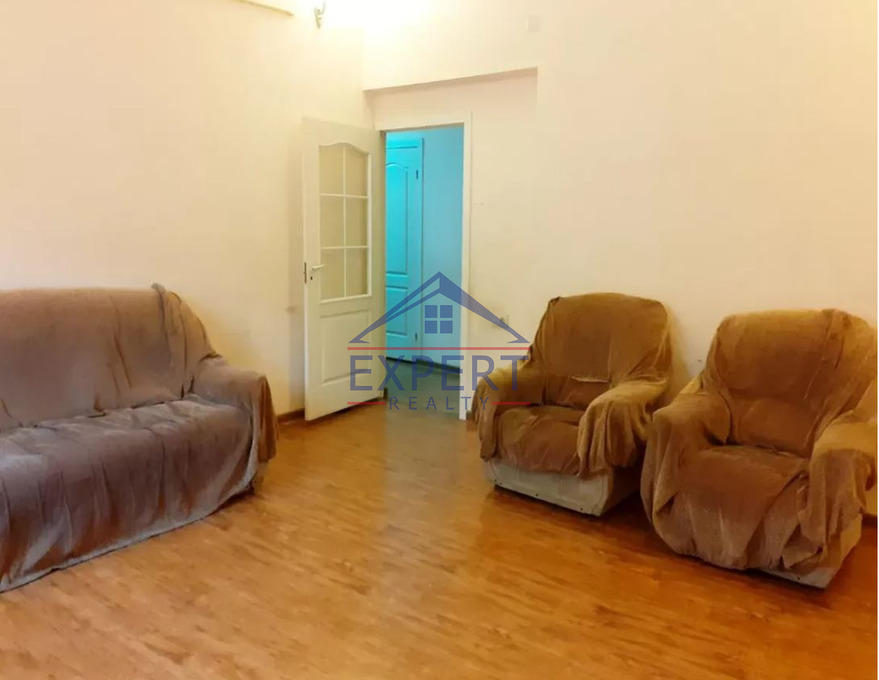 ՇԵՆԳԱՎԻԹ, ՉԵԽՈՎԻ ՓՈՂՈՑ, 4 ՍԵՆՅԱԿ