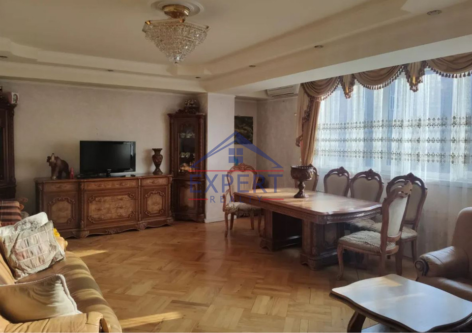 ԱՎԱՆ-ԱՌԻՆՋ, 1ԻՆ ՄԻԿՐՈՇՐՋԱՆ 4 ՍԵՆՅԱԿ