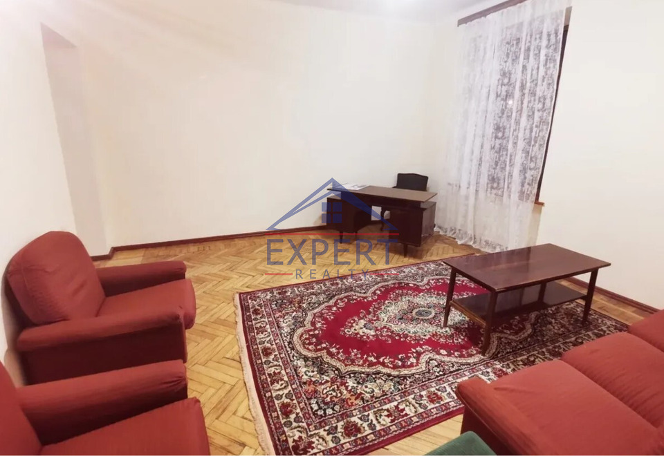 ԿԵՆՏՐՈՆ, ԲԱՂՐԱՄՅԱՆ ՊՈՂՈՏԱ, 2 ՍԵՆՅԱԿ