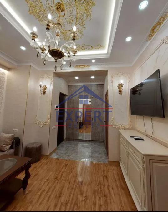 ԱՐԱԲԿԻՐ, ԱԴՈՆՑԻ ՓՈՂՈՑ, 2 ՍԵՆՅԱԿ