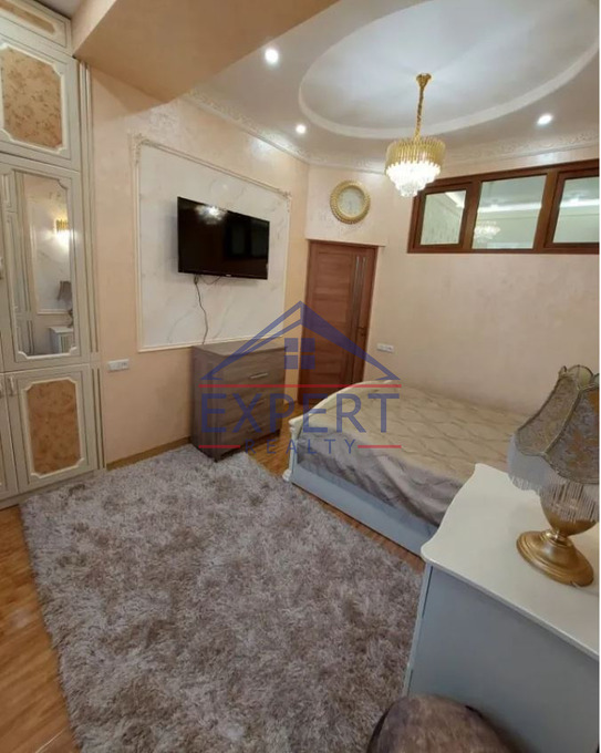 ԱՐԱԲԿԻՐ, ԱԴՈՆՑԻ ՓՈՂՈՑ, 2 ՍԵՆՅԱԿ