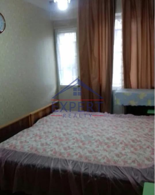 ԱՐԱԲԿԻՐ, ԿՈՄԻՏԱՍԻ ՊՈՂՈՏԱ, 2 ՍԵՆՅԱԿ