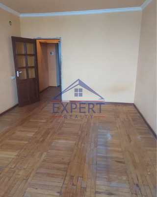 ՔԱՆԱՔԵՌ ԶԵՅԹՈՒՆ, ՆԵՐՍԻՍՅԱՆ ՓՈՂՈՑ, 1 ՍԵՆՅԱԿ