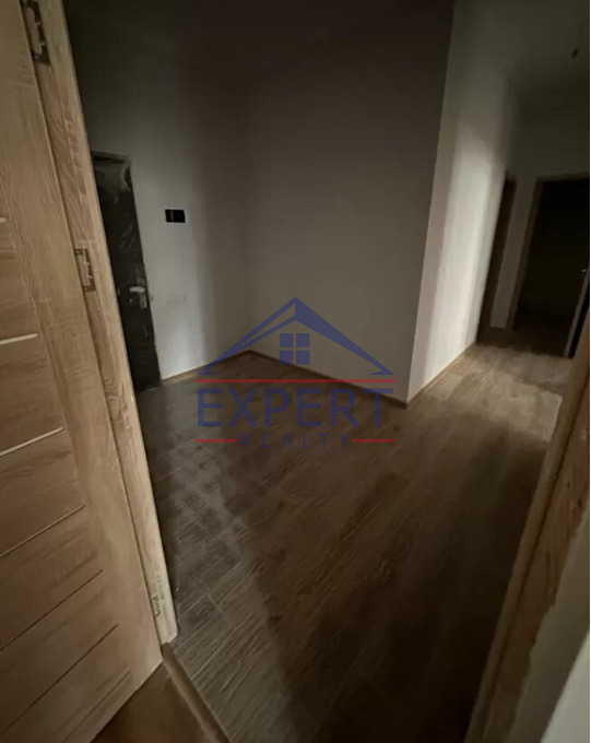 ԿԵՆՏՐՈՆ, ՄՈՆԹԵ ՄԵԼՔՈՆՅԱՆ ՓՈՂՈՑ, 3 ՍԵՆՅԱԿ