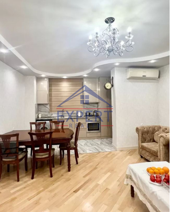 ԿԵՆՏՐՈՆ, ՍԱՅԱԹ ՆՈՎԱ ՊՈՂՈՏԱ, 2 ՍԵՆՅԱԿ