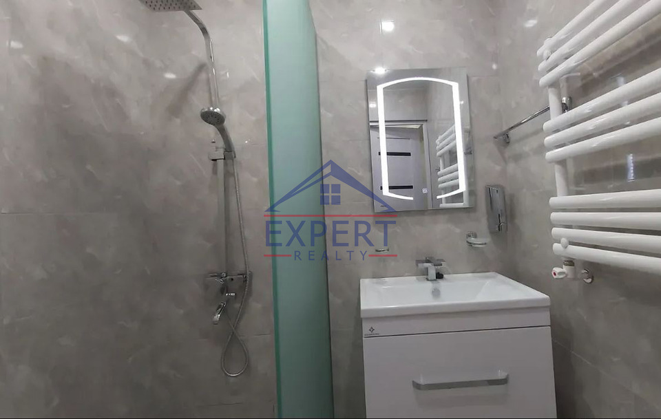 ՄԱԼԱԹԻԱ ՍԵԲԱՍՏԻԱ, ԻՍԱԿՈՎԻ ՓՈՂՈՑ, 3 ՍԵՆՅԱԿ