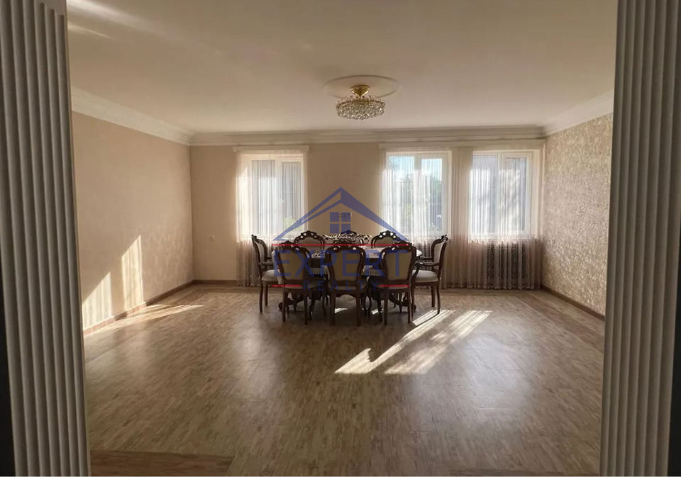 ՇԵՆԳԱՎԻԹ, ՇԻՐԱԿԻ ՓՈՂՈՑ, 2 ՍԵՆՅԱԿ