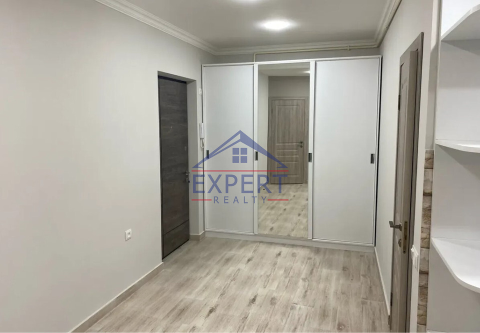 ԴԱՎԹԱՇԵՆ, ԱՆԱՍՏԱՍ ՄԻԿՈՅԱՆ ՓՈՂՈՑ, 3 ՍԵՆՅԱԿ