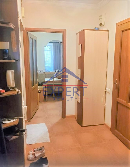 ԿԵՆՏՐՈՆ, ՄԱՇՏՈՑԻ ՊՈՂՈՏԱ, 2 ՍԵՆՅԱԿ