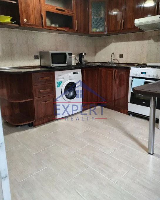 ՇԵՆԳԱՎԻԹ, ՖՐՈՒՆԶԵԻ ՓՈՂՈՑ, 3 ՍԵՆՅԱԿ