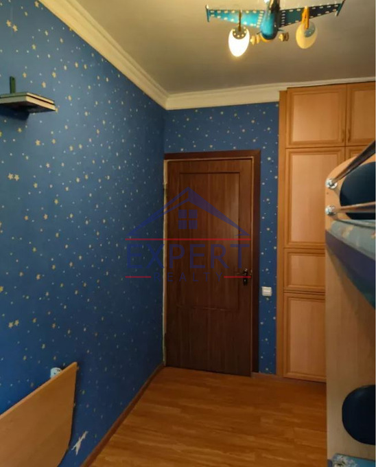 ՇԵՆԳԱՎԻԹ, ՖՐՈՒՆԶԵԻ ՓՈՂՈՑ, 3 ՍԵՆՅԱԿ