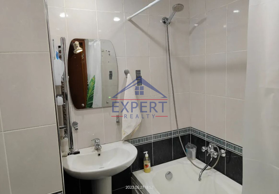 ՇԵՆԳԱՎԻԹ, ՖՐՈՒՆԶԵԻ ՓՈՂՈՑ, 3 ՍԵՆՅԱԿ