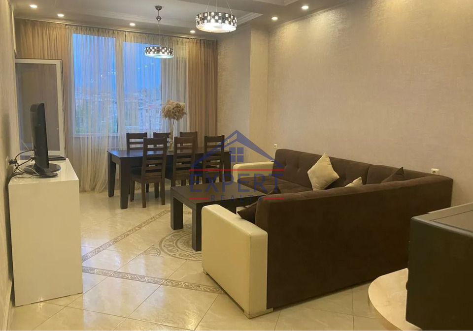 ԱՐԱԲԿԻՐ, ՆԱԻՐԻ ԶԱՐՅԱՆ ՓՈՂՈՑ, 2 ՍԵՆՅԱԿ