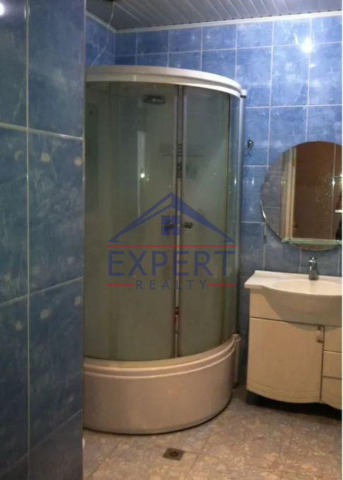 ԿԵՆՏՐՈՆ, ՆԱՐ-ԴՈՍԻ ՓՈՂՈՑ, 3 ՍԵՆՅԱԿ