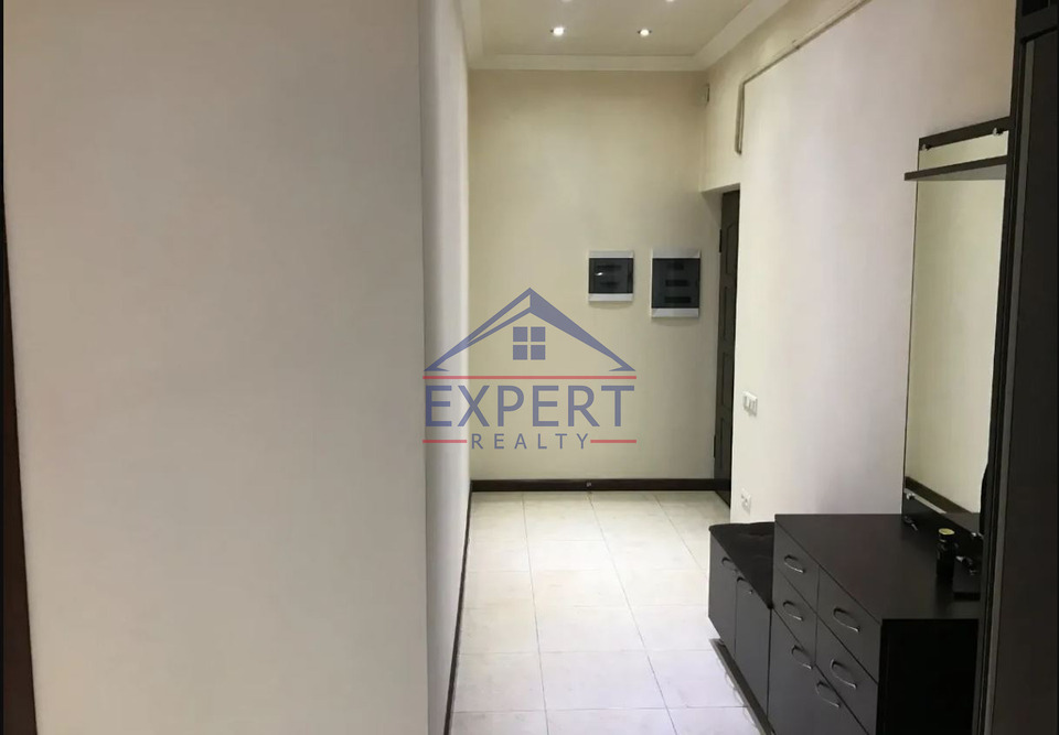 ԱՐԱԲԿԻՐ, ԿՈՄԻՏԱՍԻ ՊՈՂՈՏԱ, 4 ՍԵՆՅԱԿ