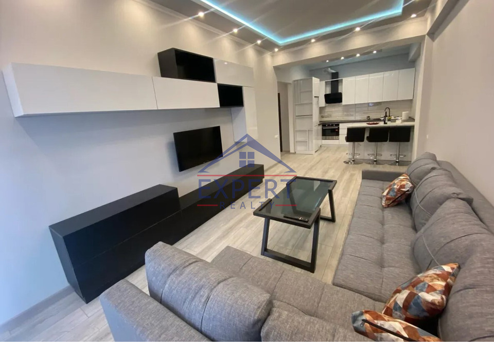 ԿԵՆՏՐՈՆ, ԲՈՒԶԱՆԴ ՓՈՂՈՑ, 2 ՍԵՆՅԱԿ