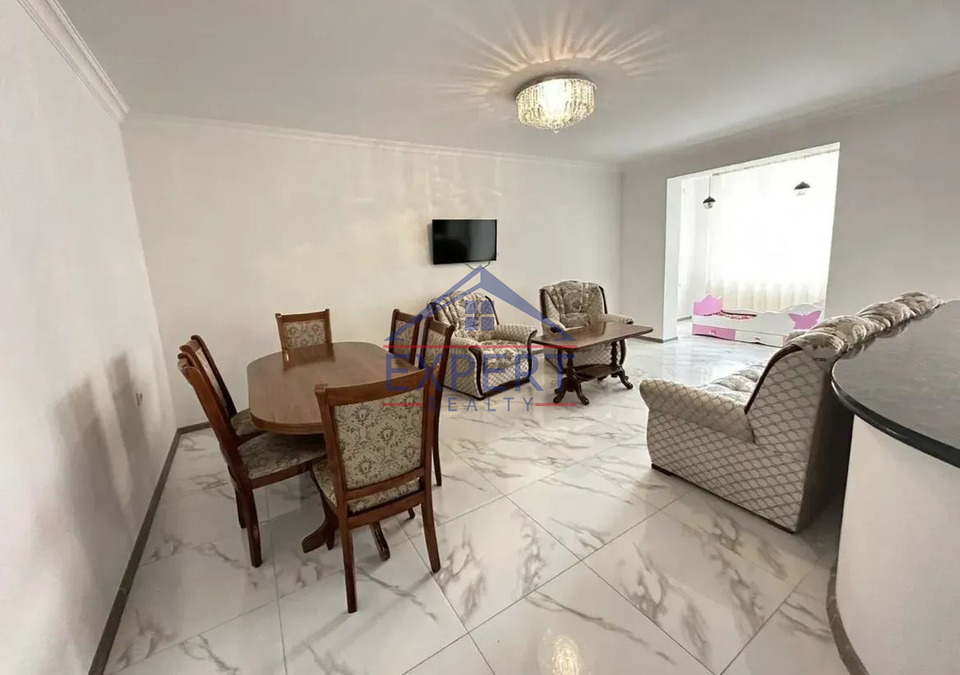 ԱՐԱԲԿԻՐ, ՄԱՄԻԿՈՆՅԱՆՑ ՓՈՂՈՑ, 2 ՍԵՆՅԱԿ