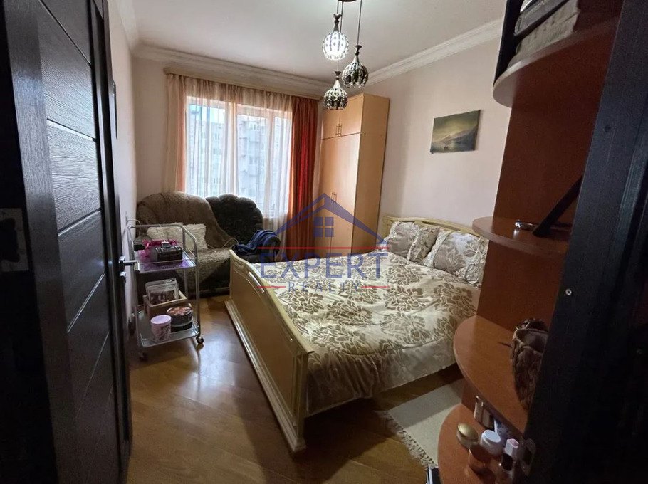 ՄԱԼԱԹԻԱ ՍԵԲԱՍՏԻԱ, ԲԱԲԱՋԱՆՅԱՆ ՓՈՂՈՑ, 3 ՍԵՆՅԱԿ