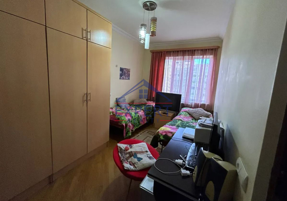 ՄԱԼԱԹԻԱ ՍԵԲԱՍՏԻԱ, ԲԱԲԱՋԱՆՅԱՆ ՓՈՂՈՑ, 3 ՍԵՆՅԱԿ