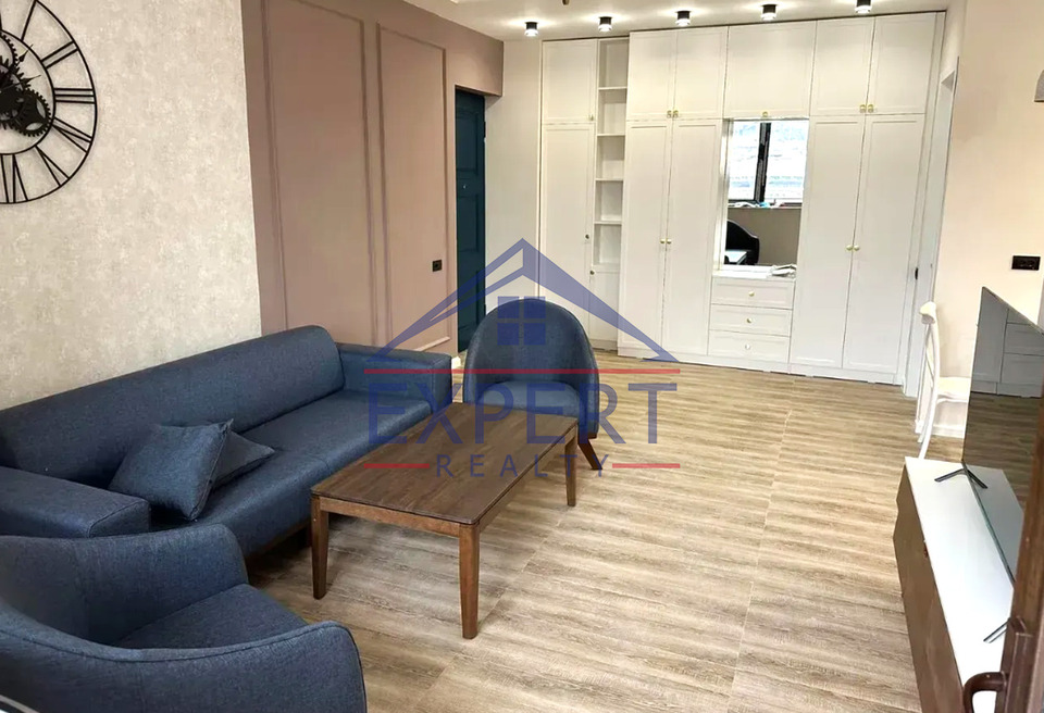 ԿԵՆՏՐՈՆ, ՎԱՐԴԱՆԱՆՑ ՓՈՂՈՑ, 2 ՍԵՆՅԱԿ