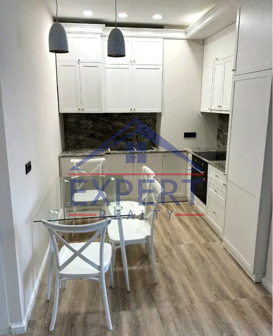 ԿԵՆՏՐՈՆ, ՎԱՐԴԱՆԱՆՑ ՓՈՂՈՑ, 2 ՍԵՆՅԱԿ