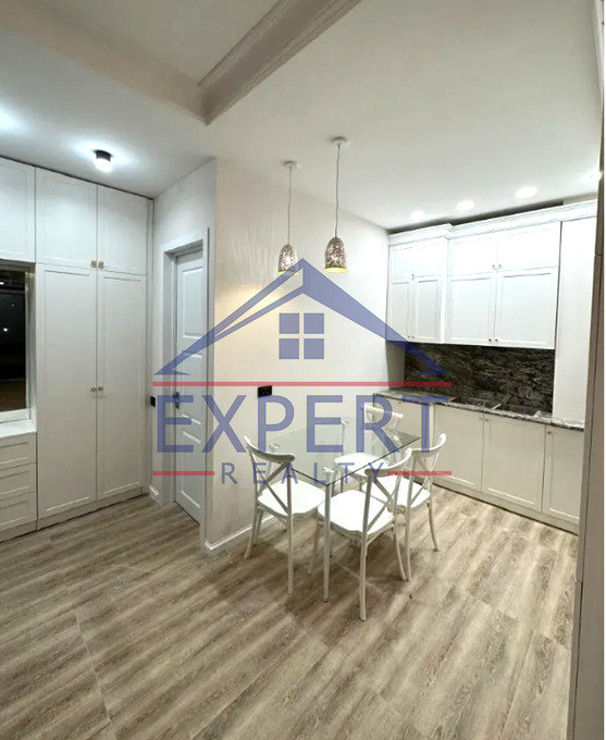 ԿԵՆՏՐՈՆ, ՎԱՐԴԱՆԱՆՑ ՓՈՂՈՑ, 2 ՍԵՆՅԱԿ