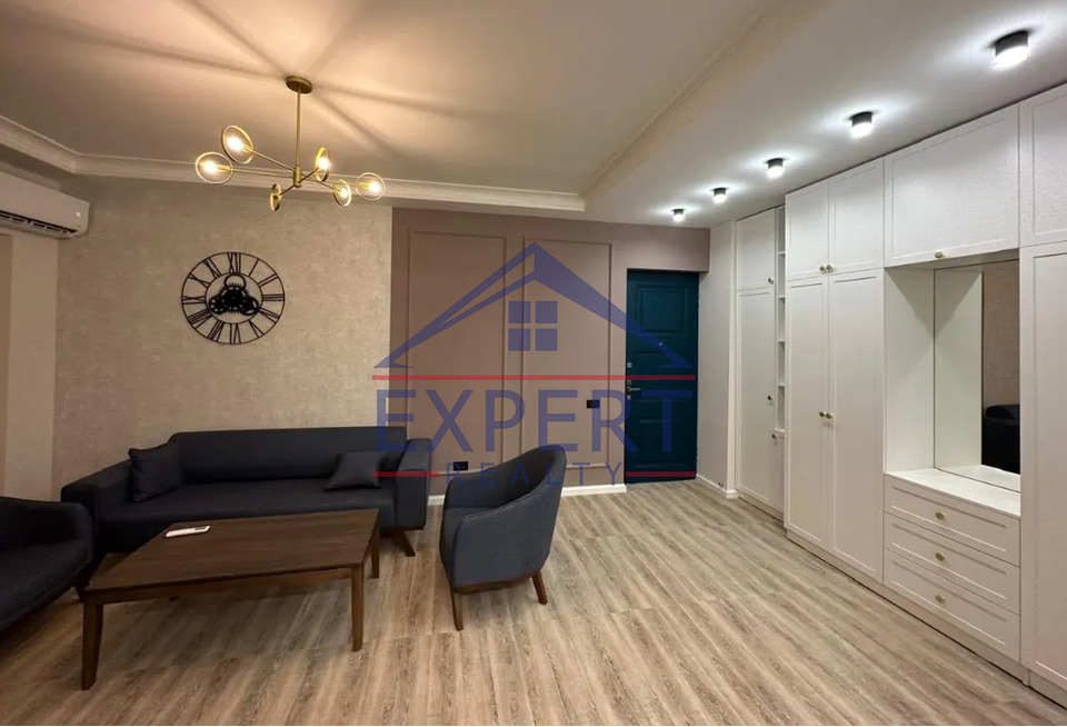 ԿԵՆՏՐՈՆ, ՎԱՐԴԱՆԱՆՑ ՓՈՂՈՑ, 2 ՍԵՆՅԱԿ