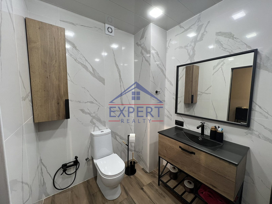 ԱՐԱԲԿԻՐ, ԱՐԱՄ ԽԱՉԱՏՐՅԱՆ ՓՈՂՈՑ, 3 ՍԵՆՅԱԿ