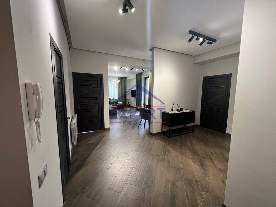 ԱՐԱԲԿԻՐ, ԱՐԱՄ ԽԱՉԱՏՐՅԱՆ ՓՈՂՈՑ, 3 ՍԵՆՅԱԿ