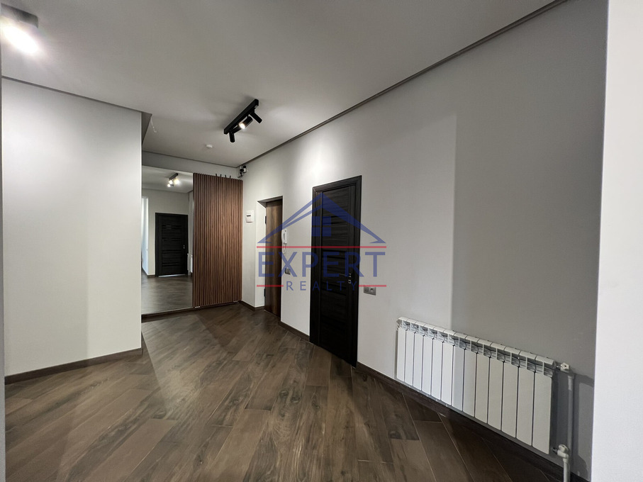 ԱՐԱԲԿԻՐ, ԱՐԱՄ ԽԱՉԱՏՐՅԱՆ ՓՈՂՈՑ, 3 ՍԵՆՅԱԿ