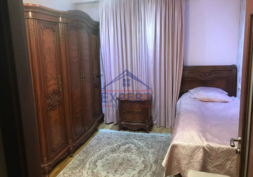 ԱՐԱԲԿԻՐ, ԿՈՄԻՏԱՍԻ ՊՈՂՈՏԱ, 4 ՍԵՆՅԱԿ