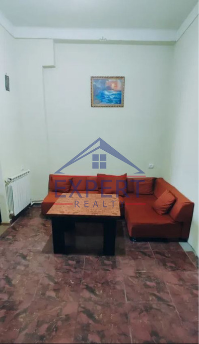 ԿԵՆՏՐՈՆ, ԴԵՐԵՆԻԿ ԴԵՄԻՐՃՅԱՆ, 3 ՍԵՆՅԱԿ