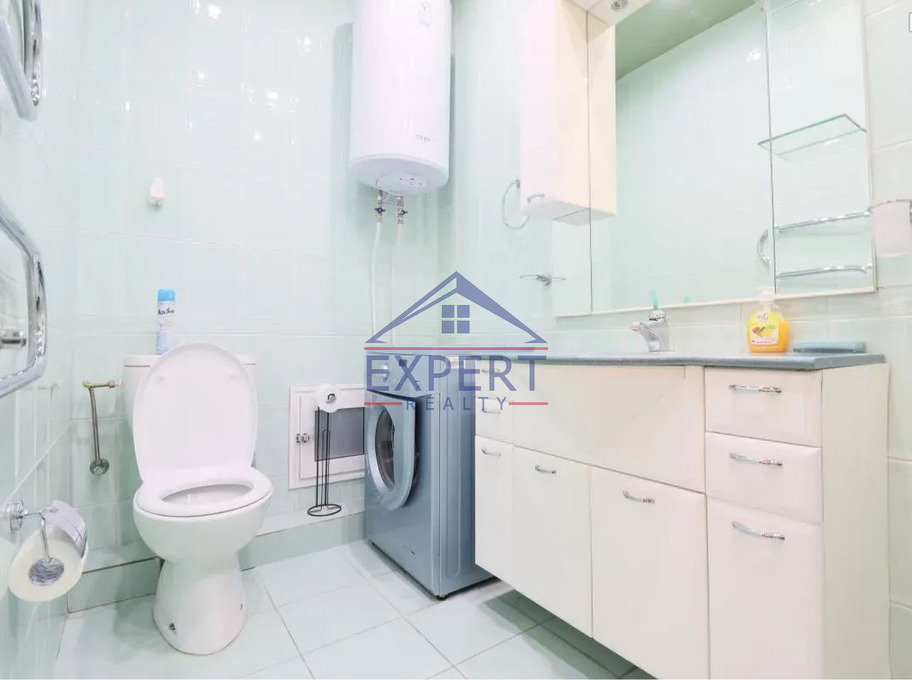 ԿԵՆՏՐՈՆ, ՀՅՈՒՍԻՍԱՅԻՆ ՊՈՂՈՏԱ,  4 ՍԵՆՅԱԿ