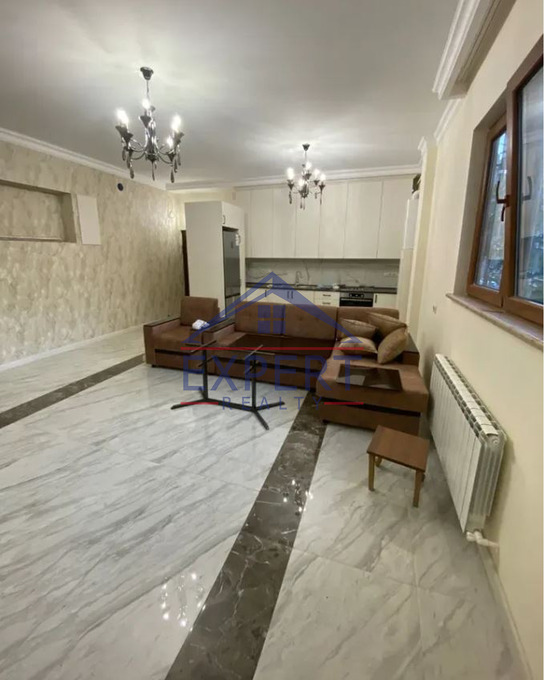 ԿԵՆՏՐՈՆ, ԱՆՏԱՌԱՅԻՆ ՓՈՂՈՑ, 2 ՍԵՆՅԱԿ