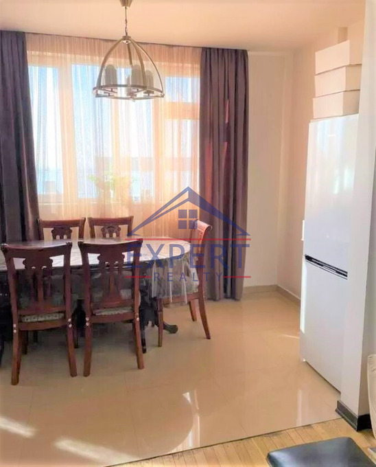 ԷՐԵԲՈՒՆԻ, ԱՎԱՆԵՍՈՎԻ ՓՈՂՈՑ, 3 ՍԵՆՅԱԿ