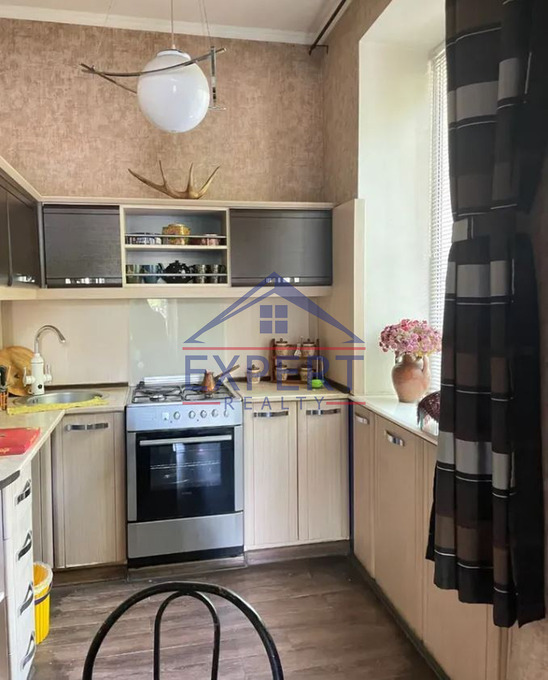 ԿԵՆՏՐՈՆ ՄԱՇՏՈՑԻ ՊՈՂՈՏԱ 2 ՍԵՆՅԱԿ