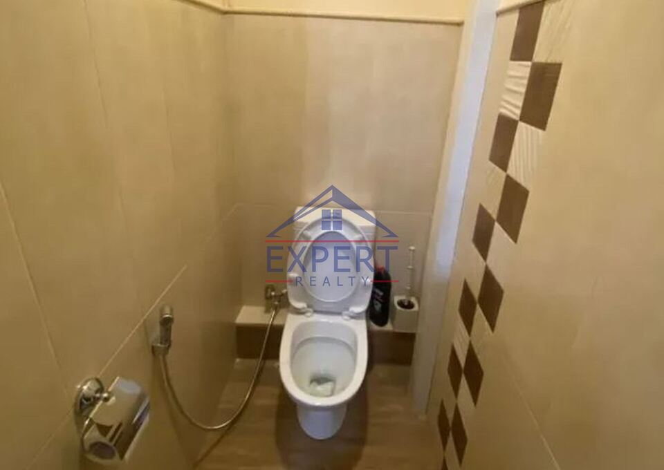 ԿԵՆՏՐՈՆ, ՓԱՐՊԵՑԻ ՓՈՂՈՑ, 3 ՍԵՆՅԱԿ