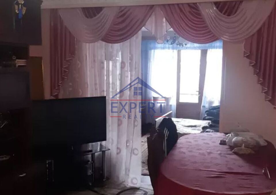 ՇԵՆԳԱՎԻԹ, ԵՂԻՇԵ ԹԱԴևՈՍՅԱՆ ՓՈՂՈՑ, 3 ՍԵՆՅԱԿ